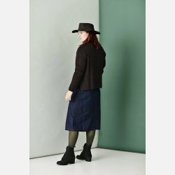 Mellemlang nederdel i denim