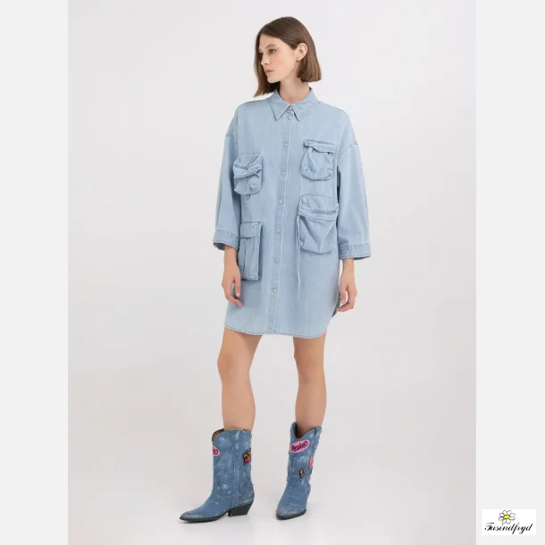 SHIRT DRESS IN DENIM WITH POCKETS